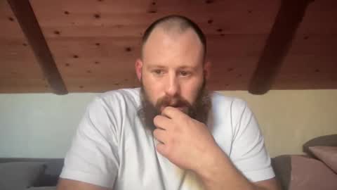 Snapshot of hybride8825 chatting on October 11, 9:52 am hybride8825 online show from October 11, 9:52 am