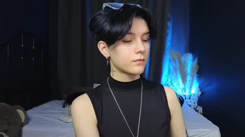 Hyeon Jin online show from March 12, 4:56 pm