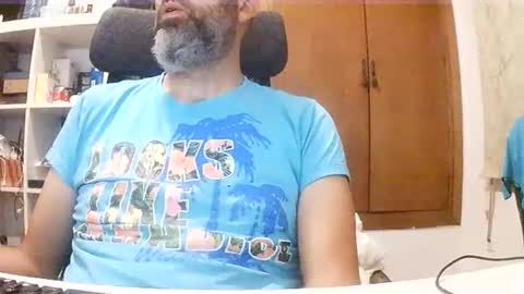 Snapshot of hyperpau chatting on September 18, 2:57 am Hyperpau online show from September 18, 2:57 am