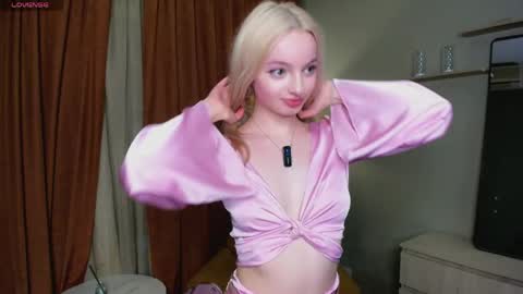 Kate online show from May 30, 5:43 pm