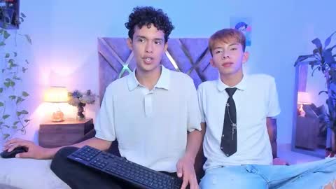 Son Hyunjin online show from November 4, 3:11 pm