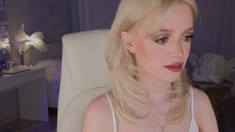 Joselle online show from March 30, 11:28 pm