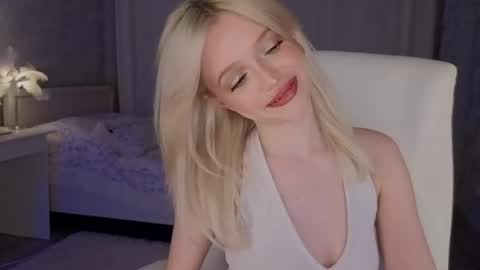 Joselle online show from April 14, 9:10 pm