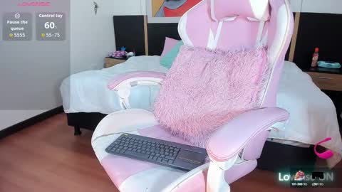 Snapshot of i_am_karoll chatting on September 12, 7:47 pm karoll online show from September 12, 7:47 pm