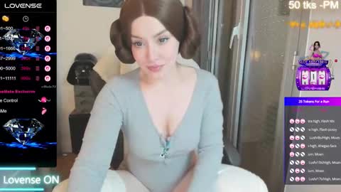 Olivia Alafolix- Fr--je parle fr -en online show from November 3, 11:33 am