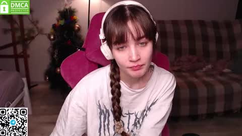 Snapshot of i_love_icecream chatting on January 5, 7:39 pm elisabeth online show from January 5, 7:39 pm