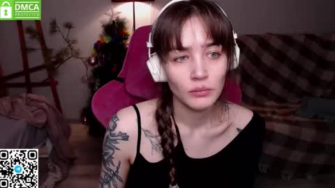 Snapshot of i_love_icecream chatting on January 12, 11:59 am elisabeth online show from January 12, 11:59 am