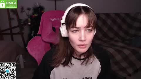 Snapshot of i_love_icecream chatting on January 19, 11:14 am elisabeth online show from January 19, 11:14 am