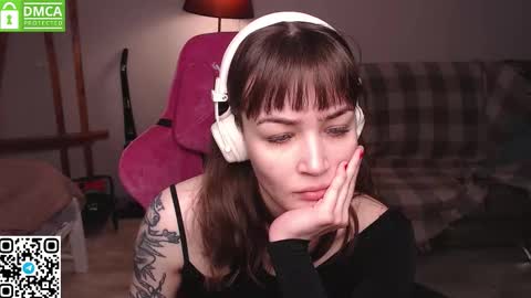 Snapshot of i_love_icecream chatting on February 20, 11:11 am elisabeth online show from February 20, 11:11 am