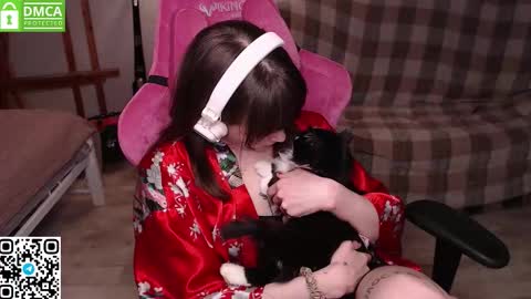 Snapshot of i_love_icecream chatting on February 21, 5:25 pm elisabeth online show from February 21, 5:25 pm