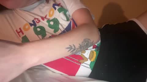 Snapshot of i_love_olive chatting on September 17, 11:23 am Olive online show from September 17, 11:23 am