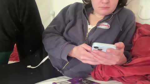 Snapshot of i_love_olive chatting on February 3, 9:09 pm Olive online show from February 3, 9:09 pm