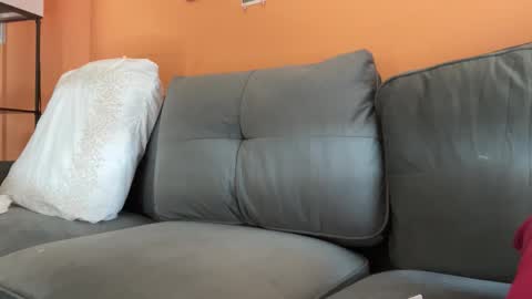 Snapshot of i_love_olive chatting on February 12, 9:10 pm Olive online show from February 12, 9:10 pm