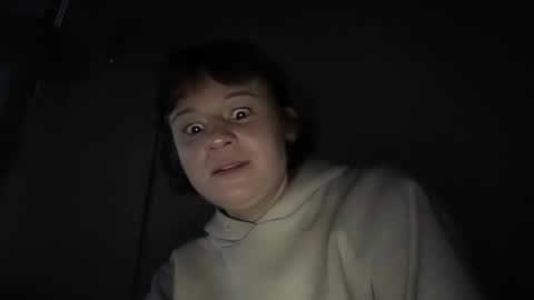 Snapshot of i_love_olive chatting on March 14, 2:17 am Olive online show from March 14, 2:17 am