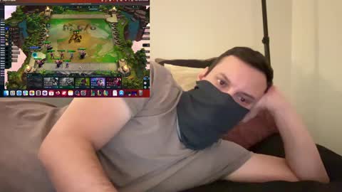 i o ro online show from December 10, 1:54 am