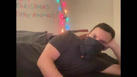 i o ro online show from December 30, 8:21 am