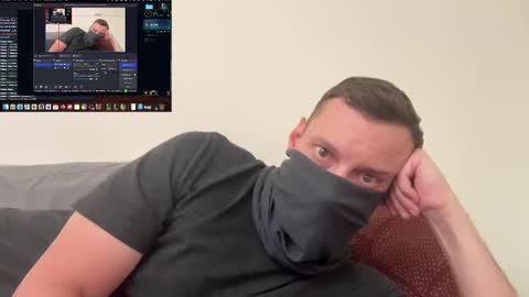 i o ro online show from September 28, 8:09 am