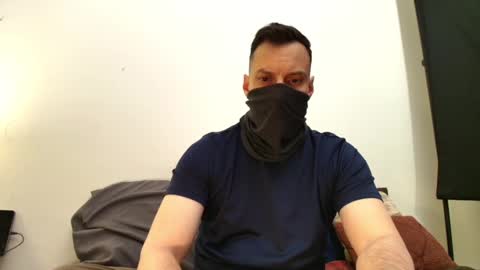 i o ro online show from March 1, 7:32 am