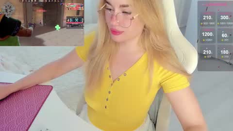 Snapshot of i_want_you_eva chatting on October 1, 12:33 pm HiI am  EvaPVT is open  online show from October 1, 12:33 pm