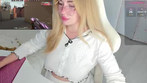 Snapshot of i_want_you_eva chatting on October 10, 3:11 pm HiI am  EvaPVT is open  online show from October 10, 3:11 pm