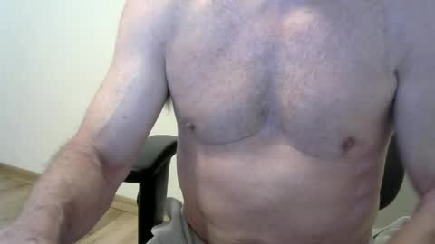 Snapshot of i_was_a_shy_dad chatting on July 14, 12:55 pm i_was_a_shy_dad online show from July 14, 12:55 pm