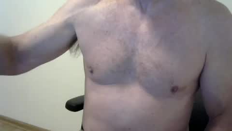 Snapshot of i_was_a_shy_dad chatting on July 17, 12:34 pm i_was_a_shy_dad online show from July 17, 12:34 pm
