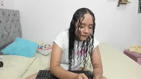 iam_mai online show from December 15, 2:05 am