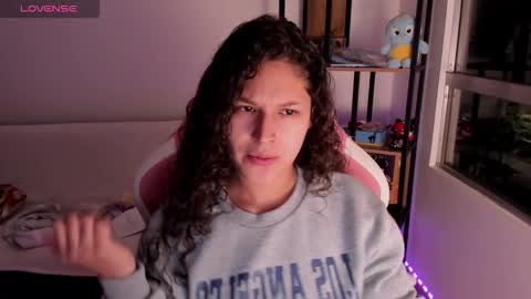 On instagram Imm  NikkiHelp me reach 100 likes online show from February 17, 6:54 am