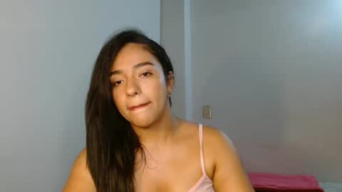 iam_paolax online show from December 18, 11:55 pm