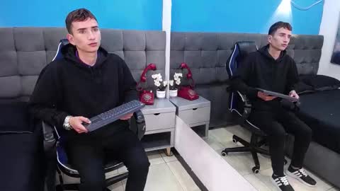 Iam Smith  online show from January 9, 11:35 am