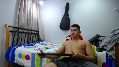 iam_yourbabyprincess_xd online show from December 26, 4:32 am