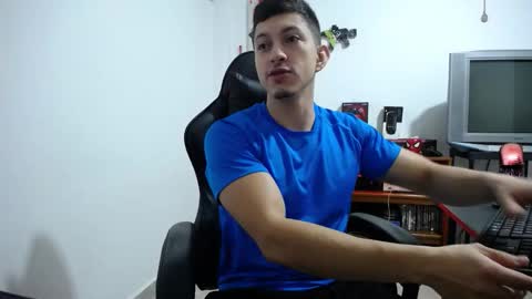 iam_yourbabyprincess_xd online show from September 21, 4:47 am