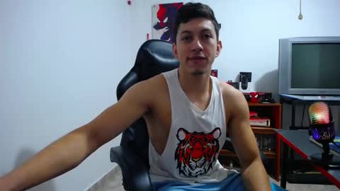 iam_yourbabyprincess_xd online show from October 21, 9:48 pm