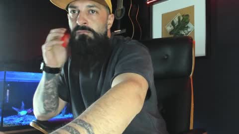 Snapshot of iamalexander_ chatting on December 1, 4:29 pm Lex online show from December 1, 4:29 pm