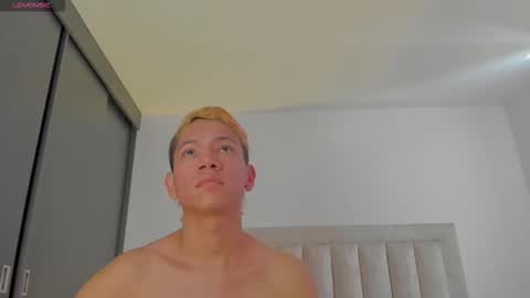 Juliiiiian online show from November 17, 12:22 pm