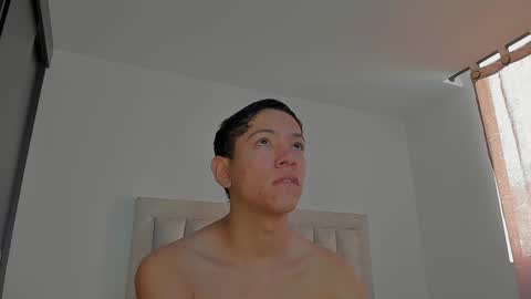 Juliiiiian online show from April 9, 11:37 am