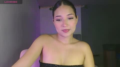 Snapshot of iamkyliewest chatting on April 3, 8:51 pm iamkyliewest online show from April 3, 8:51 pm