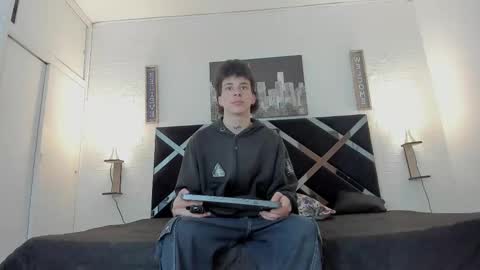 Mariano online show from November 12, 3:40 am