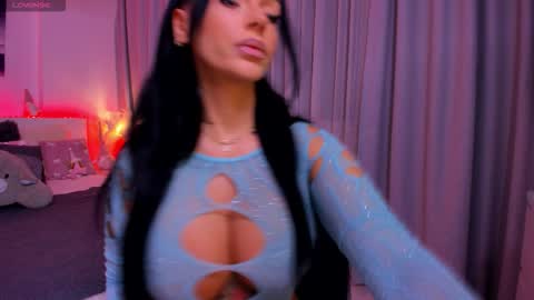 Snapshot of iammazeekiin30 chatting on December 17, 7:20 pm Maze online show from December 17, 7:20 pm