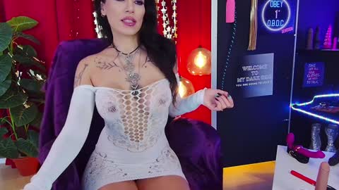 Snapshot of iammistressk chatting on January 29, 10:48 am Mistress K online show from January 29, 10:48 am