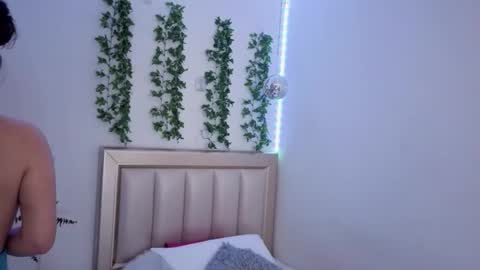 Nyxy online show from January 12, 1:05 pm