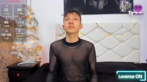 Snapshot of iamthiagox chatting on January 13, 3:12 am Thiago online show from January 13, 3:12 am