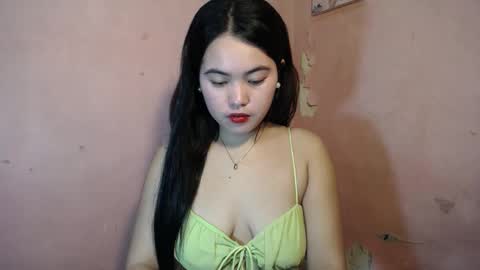 Snapshot of iamurnanny chatting on December 12, 4:21 pm nany online show from December 12, 4:21 pm