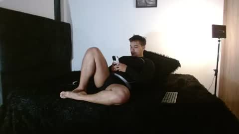 Ian Davis online show from August 5, 2:09 pm