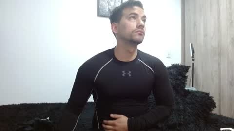 Ian Davis online show from August 6, 11:34 am