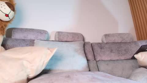 ian online show from January 15, 5:12 am