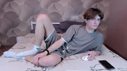 Ian Flor online show from February 24, 3:54 pm