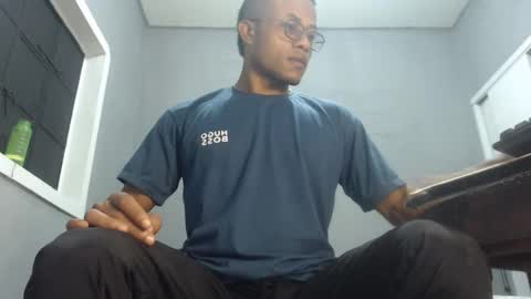 ian_tuner online show from December 4, 4:16 pm