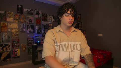 Andres online show from November 10, 6:18 pm