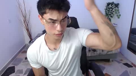 Ian  online show from February 6, 11:35 am